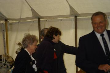 pictures of Audley are downloading